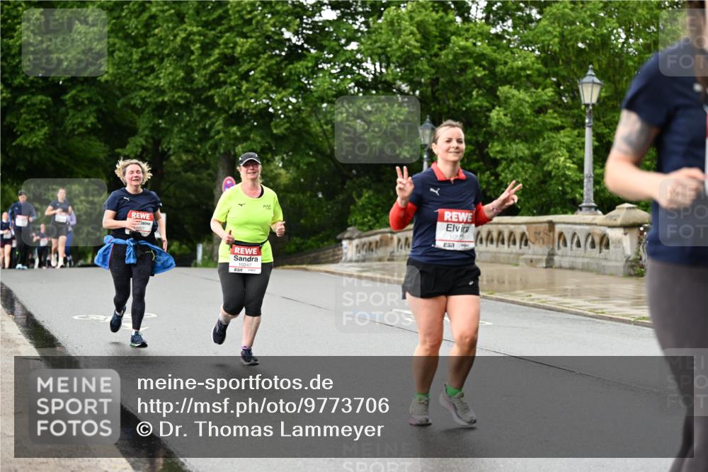 14.06.2026 - REWE Women's Run Dr. Thomas Lammeyer http://msf.ph/oto/9773706 14.06.2026 09:53:09 Laufen 10247, 10555 meine-sportfotos.de