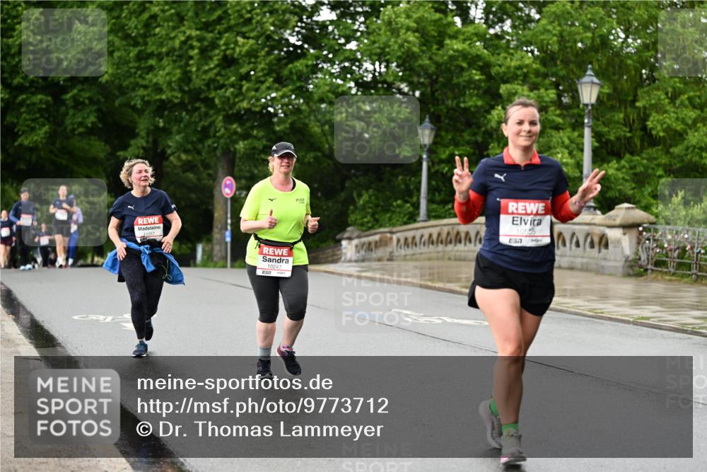 14.06.2026 - REWE Women's Run Dr. Thomas Lammeyer http://msf.ph/oto/9773712 14.06.2026 09:53:10 Laufen 10247 meine-sportfotos.de