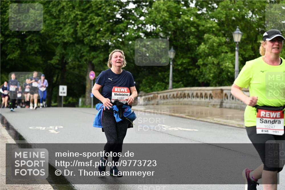 14.06.2026 - REWE Women's Run Dr. Thomas Lammeyer http://msf.ph/oto/9773723 14.06.2026 09:53:12 Laufen 11257, 10247 meine-sportfotos.de