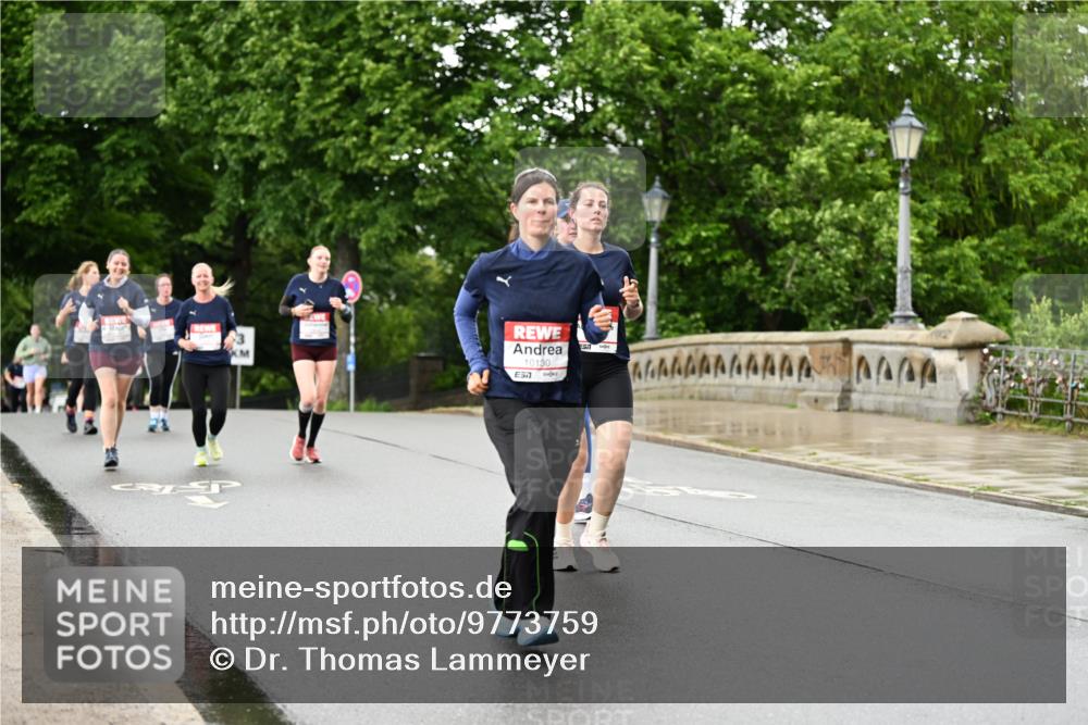 14.06.2026 - REWE Women's Run Dr. Thomas Lammeyer http://msf.ph/oto/9773759 14.06.2026 09:53:20 Laufen 10130, 57 meine-sportfotos.de