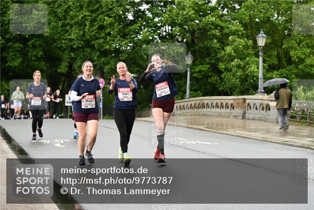 14.06.2026 - REWE Women's Run Dr. Thomas Lammeyer http://msf.ph/oto/9773787 14.06.2026 09:53:24 Laufen 10404, 10689, 10644 meine-sportfotos.de