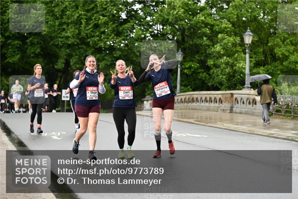 14.06.2026 - REWE Women's Run Dr. Thomas Lammeyer http://msf.ph/oto/9773789 14.06.2026 09:53:24 Laufen 10404, 511, 10689, 10644 meine-sportfotos.de