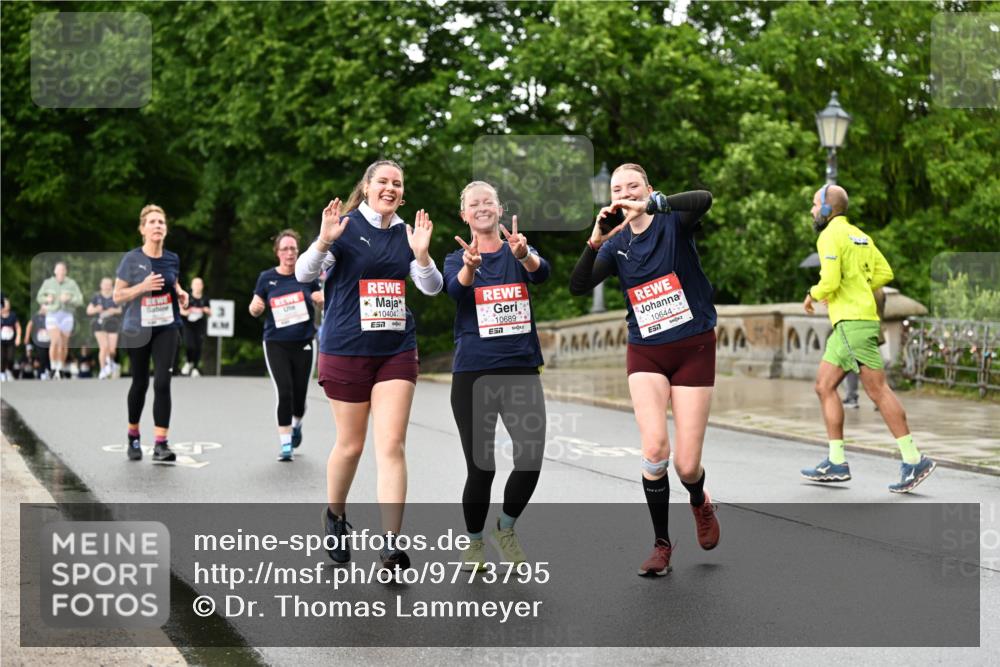 14.06.2026 - REWE Women's Run Dr. Thomas Lammeyer http://msf.ph/oto/9773795 14.06.2026 09:53:24 Laufen 10404, 10689, 7, 10644, 7, 7777 meine-sportfotos.de