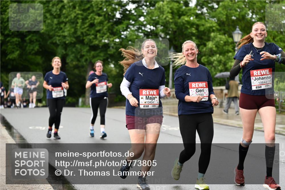 14.06.2026 - REWE Women's Run Dr. Thomas Lammeyer http://msf.ph/oto/9773805 14.06.2026 09:53:25 Laufen 10404, 7, 10689, 10644, 57 meine-sportfotos.de