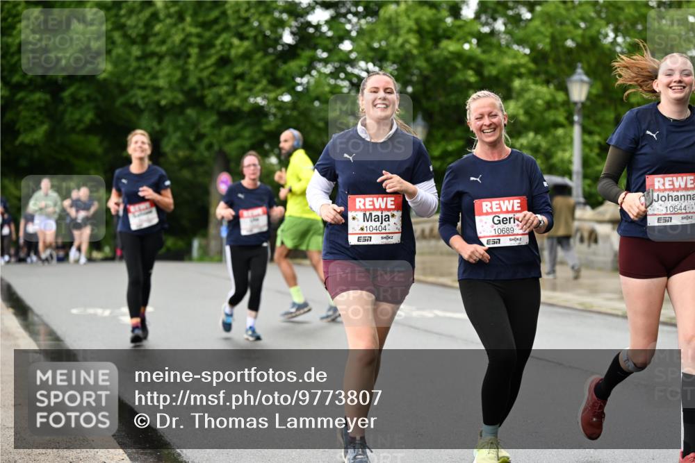 14.06.2026 - REWE Women's Run Dr. Thomas Lammeyer http://msf.ph/oto/9773807 14.06.2026 09:53:26 Laufen 10404, 10689, 10644, 7 meine-sportfotos.de