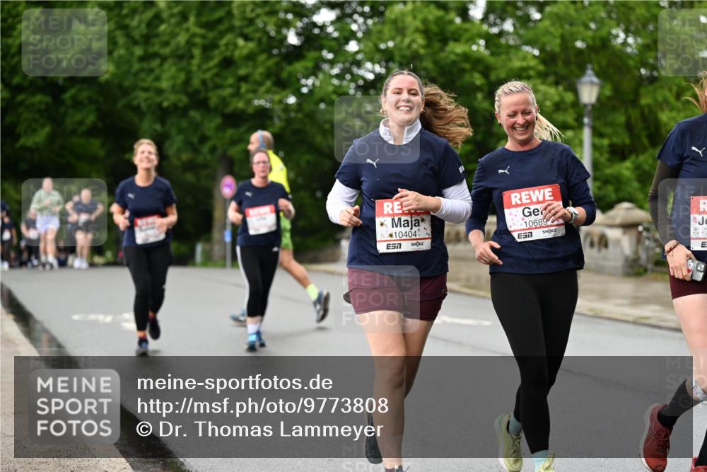 14.06.2026 - REWE Women's Run Dr. Thomas Lammeyer http://msf.ph/oto/9773808 14.06.2026 09:53:26 Laufen 10404, 10689 meine-sportfotos.de