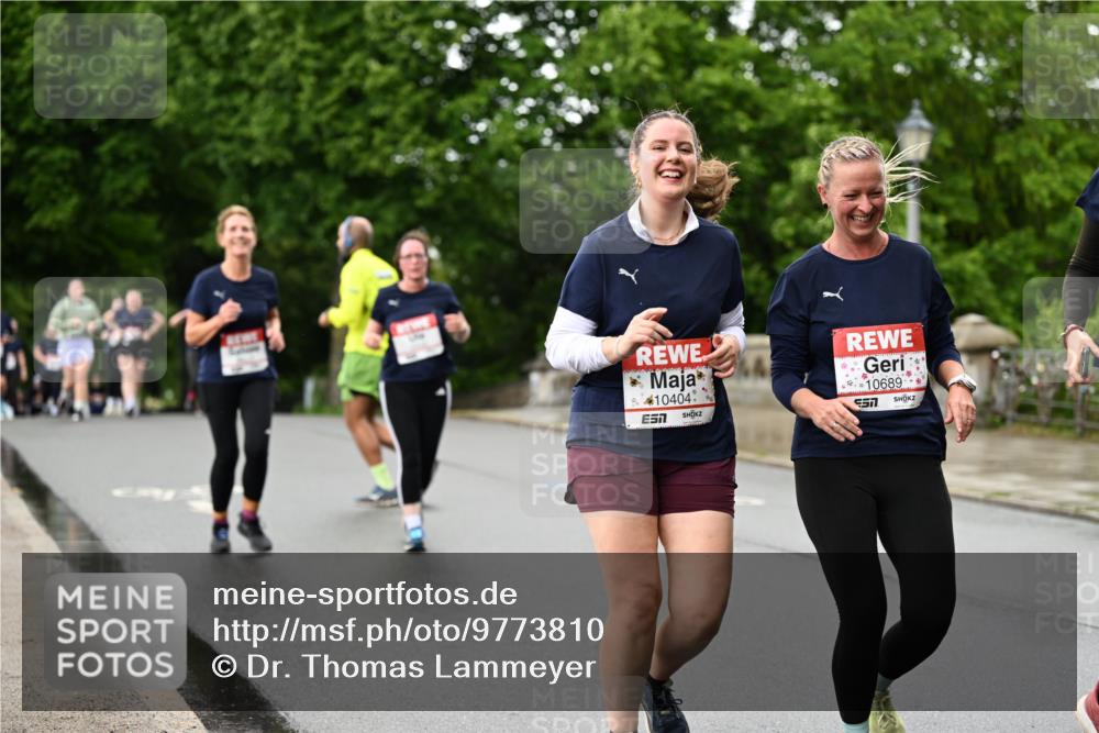 14.06.2026 - REWE Women's Run Dr. Thomas Lammeyer http://msf.ph/oto/9773810 14.06.2026 09:53:26 Laufen 10404, 10689, 557 meine-sportfotos.de