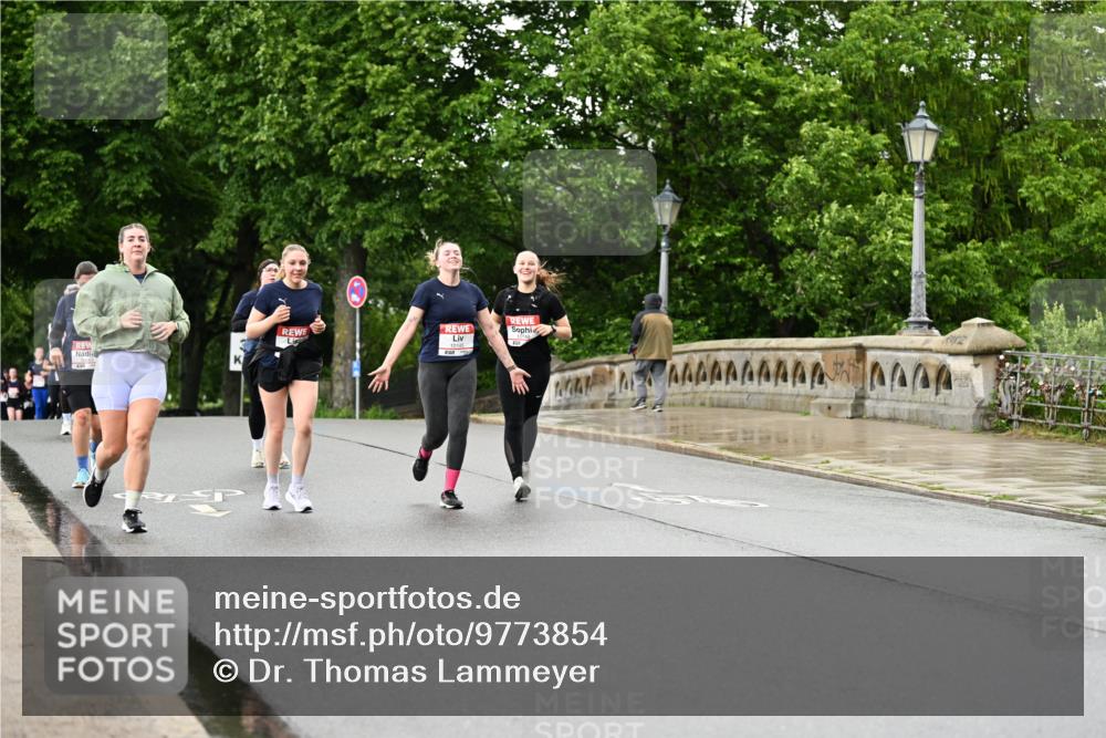 14.06.2026 - REWE Women's Run Dr. Thomas Lammeyer http://msf.ph/oto/9773854 14.06.2026 09:53:33 Laufen 10145 meine-sportfotos.de