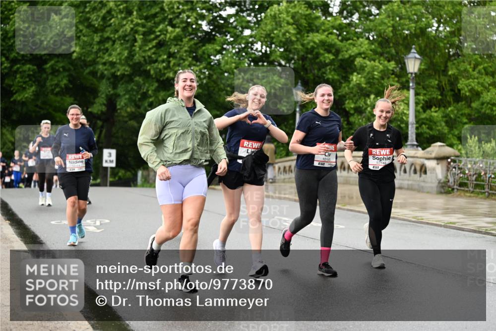 14.06.2026 - REWE Women's Run Dr. Thomas Lammeyer http://msf.ph/oto/9773870 14.06.2026 09:53:35 Laufen 3, 10145, 10148, 7 meine-sportfotos.de