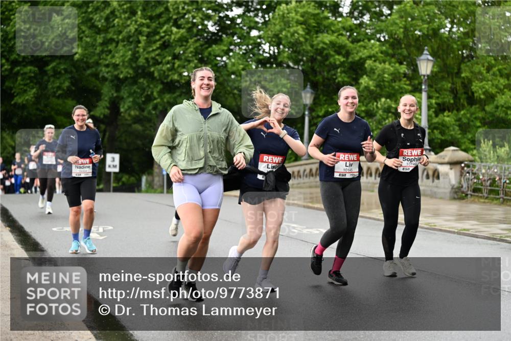 14.06.2026 - REWE Women's Run Dr. Thomas Lammeyer http://msf.ph/oto/9773871 14.06.2026 09:53:35 Laufen 3, 10145, 7, 10148 meine-sportfotos.de