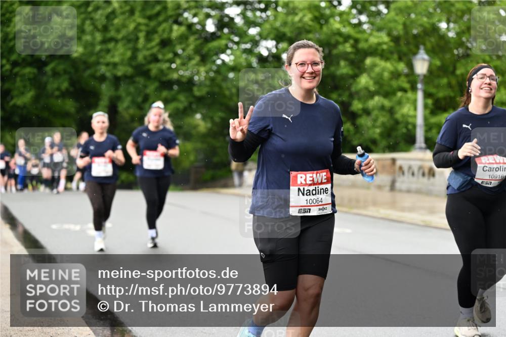 14.06.2026 - REWE Women's Run Dr. Thomas Lammeyer http://msf.ph/oto/9773894 14.06.2026 09:53:38 Laufen 10064, 7, 10916 meine-sportfotos.de