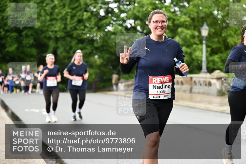 14.06.2026 - REWE Women's Run Dr. Thomas Lammeyer http://msf.ph/oto/9773896 14.06.2026 09:53:38 Laufen 10064 meine-sportfotos.de