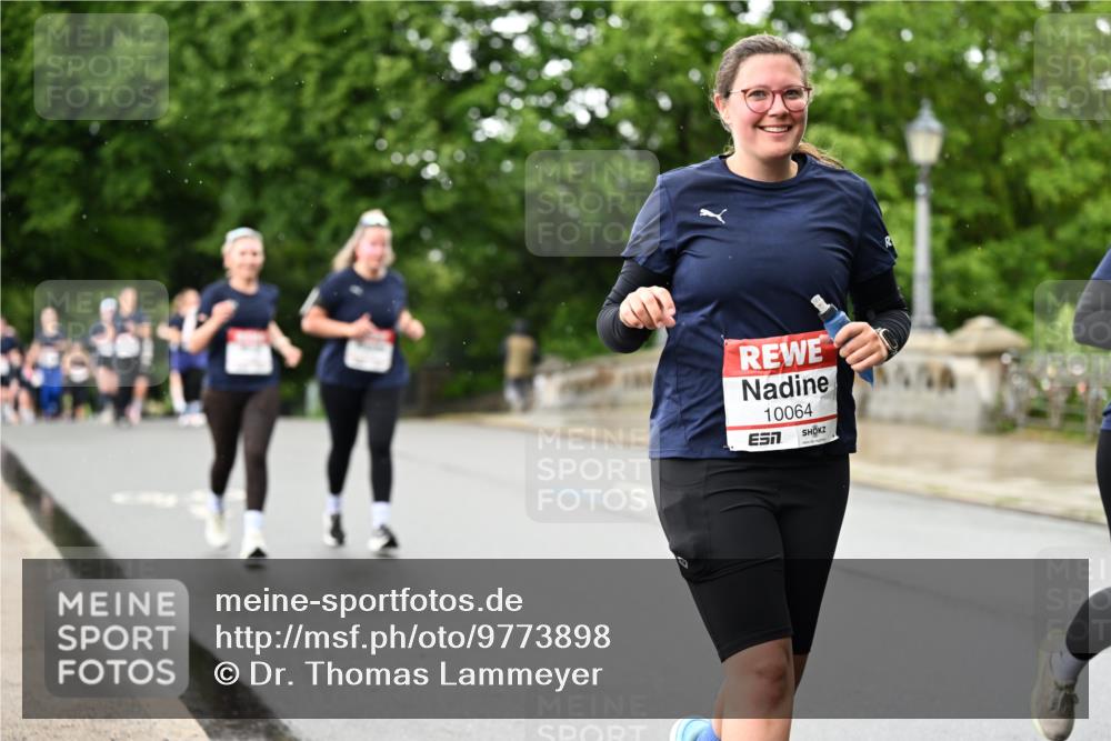14.06.2026 - REWE Women's Run Dr. Thomas Lammeyer http://msf.ph/oto/9773898 14.06.2026 09:53:39 Laufen 10064, 7 meine-sportfotos.de