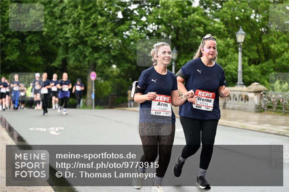 14.06.2026 - REWE Women's Run Dr. Thomas Lammeyer http://msf.ph/oto/9773915 14.06.2026 09:53:41 Laufen 11340, 7, 11113, 7 meine-sportfotos.de