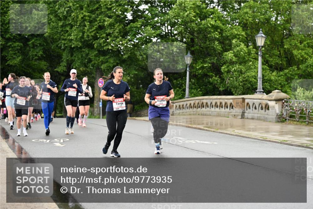 14.06.2026 - REWE Women's Run Dr. Thomas Lammeyer http://msf.ph/oto/9773935 14.06.2026 09:53:47 Laufen 11445, 10596 meine-sportfotos.de
