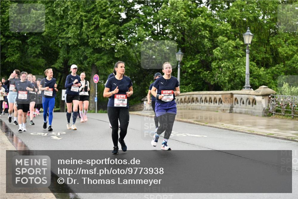 14.06.2026 - REWE Women's Run Dr. Thomas Lammeyer http://msf.ph/oto/9773938 14.06.2026 09:53:47 Laufen 11445, 10596, 7 meine-sportfotos.de