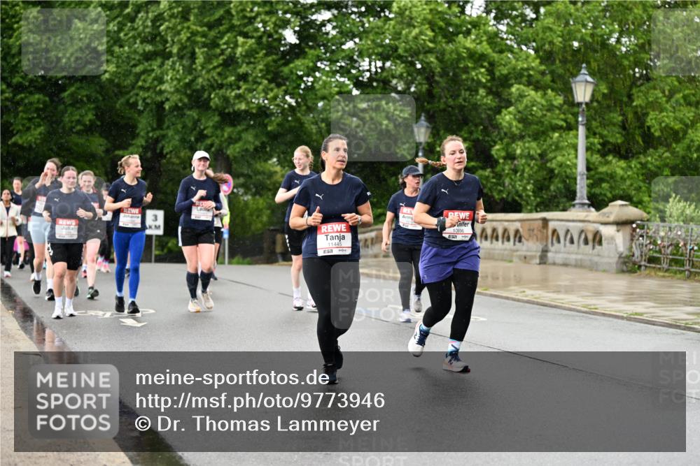 14.06.2026 - REWE Women's Run Dr. Thomas Lammeyer http://msf.ph/oto/9773946 14.06.2026 09:53:48 Laufen 3, 11445, 10696 meine-sportfotos.de