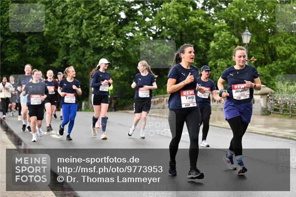 14.06.2026 - REWE Women's Run Dr. Thomas Lammeyer http://msf.ph/oto/9773953 14.06.2026 09:53:49 Laufen 11445, 10596, 57, 00 meine-sportfotos.de