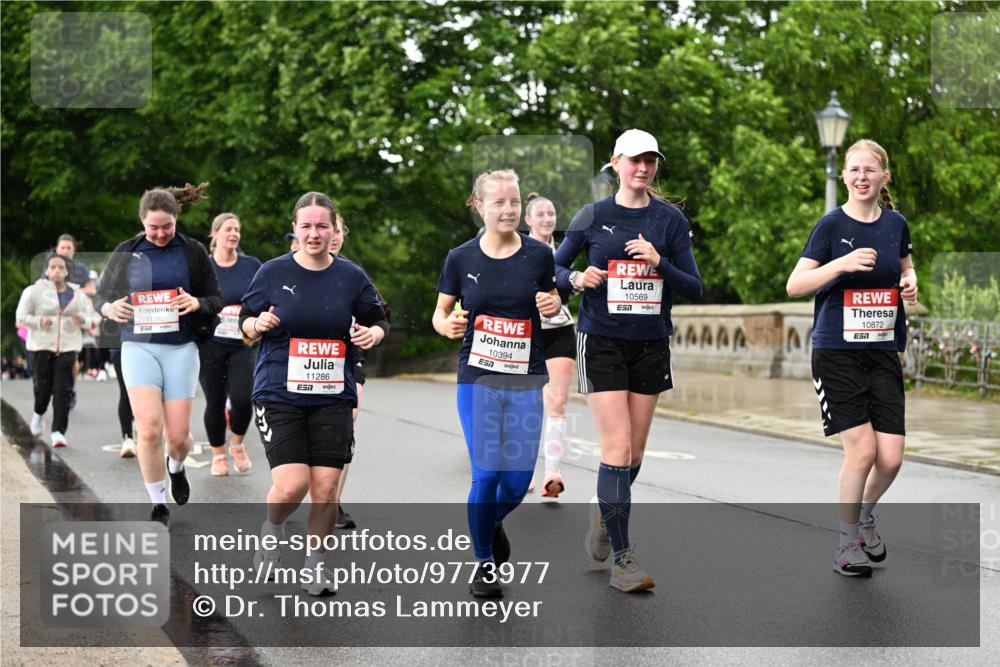 14.06.2026 - REWE Women's Run Dr. Thomas Lammeyer http://msf.ph/oto/9773977 14.06.2026 09:53:51 Laufen 11282, 11286, 57, 10394, 10569, 7, 10872 meine-sportfotos.de