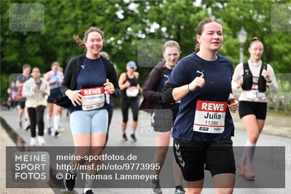 14.06.2026 - REWE Women's Run Dr. Thomas Lammeyer http://msf.ph/oto/9773995 14.06.2026 09:53:53 Laufen 11282, 11286 meine-sportfotos.de