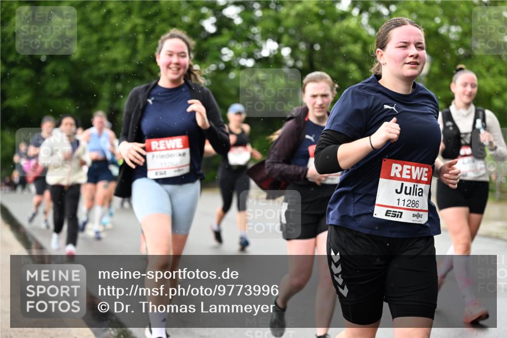 14.06.2026 - REWE Women's Run Dr. Thomas Lammeyer http://msf.ph/oto/9773996 14.06.2026 09:53:53 Laufen 11282, 11286 meine-sportfotos.de