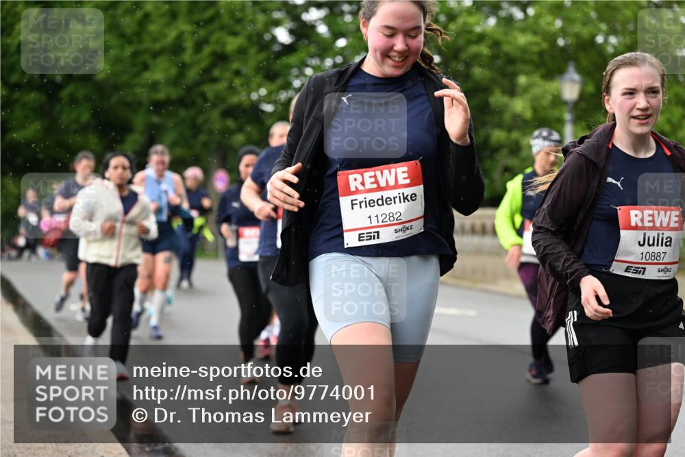 14.06.2026 - REWE Women's Run Dr. Thomas Lammeyer http://msf.ph/oto/9774001 14.06.2026 09:53:54 Laufen 11282, 7, 10887 meine-sportfotos.de