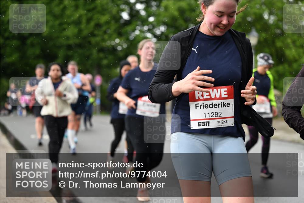 14.06.2026 - REWE Women's Run Dr. Thomas Lammeyer http://msf.ph/oto/9774004 14.06.2026 09:53:54 Laufen 11282 meine-sportfotos.de