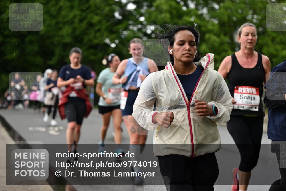 14.06.2026 - REWE Women's Run Dr. Thomas Lammeyer http://msf.ph/oto/9774019 14.06.2026 09:53:56 Laufen 10536, 1 meine-sportfotos.de