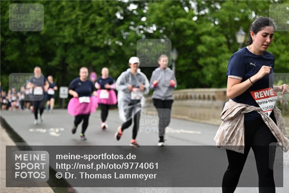 14.06.2026 - REWE Women's Run Dr. Thomas Lammeyer http://msf.ph/oto/9774061 14.06.2026 09:54:02 Laufen 10688, 7 meine-sportfotos.de