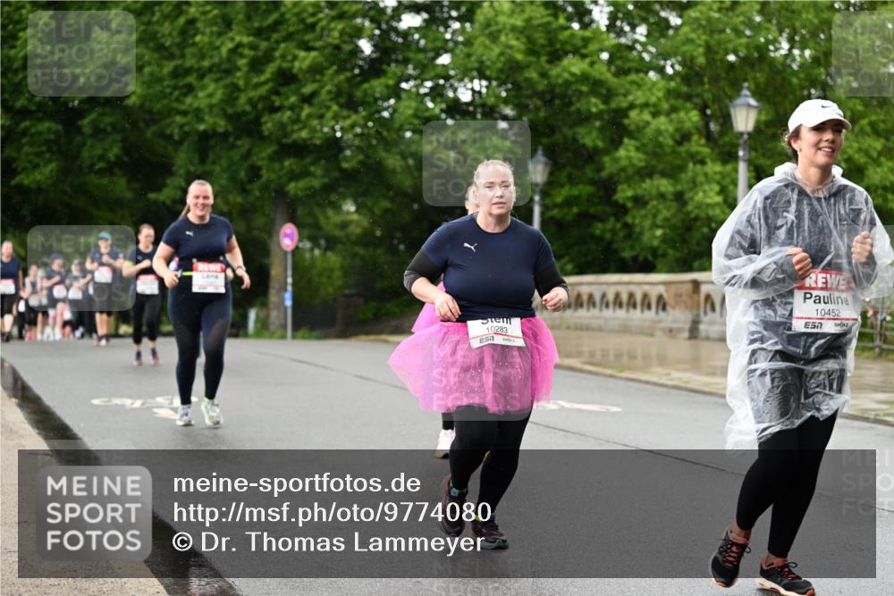14.06.2026 - REWE Women's Run Dr. Thomas Lammeyer http://msf.ph/oto/9774080 14.06.2026 09:54:04 Laufen 10283, 10452 meine-sportfotos.de