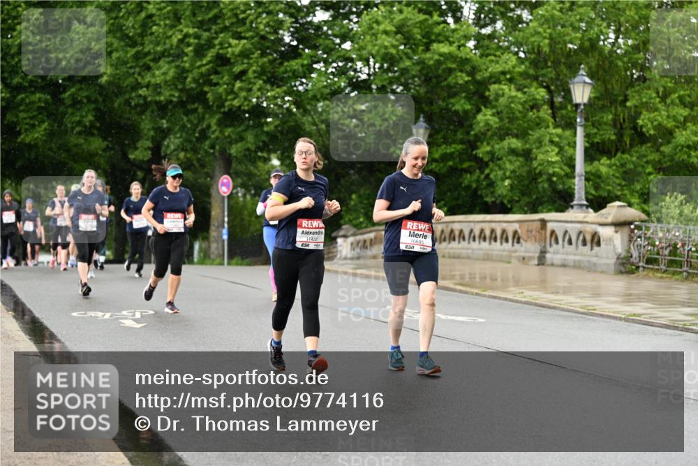 14.06.2026 - REWE Women's Run Dr. Thomas Lammeyer http://msf.ph/oto/9774116 14.06.2026 09:54:09 Laufen 11437, 10695, 7 meine-sportfotos.de