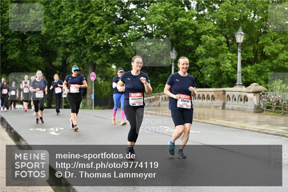 14.06.2026 - REWE Women's Run Dr. Thomas Lammeyer http://msf.ph/oto/9774119 14.06.2026 09:54:09 Laufen 11437, 57, 10695, 57 meine-sportfotos.de