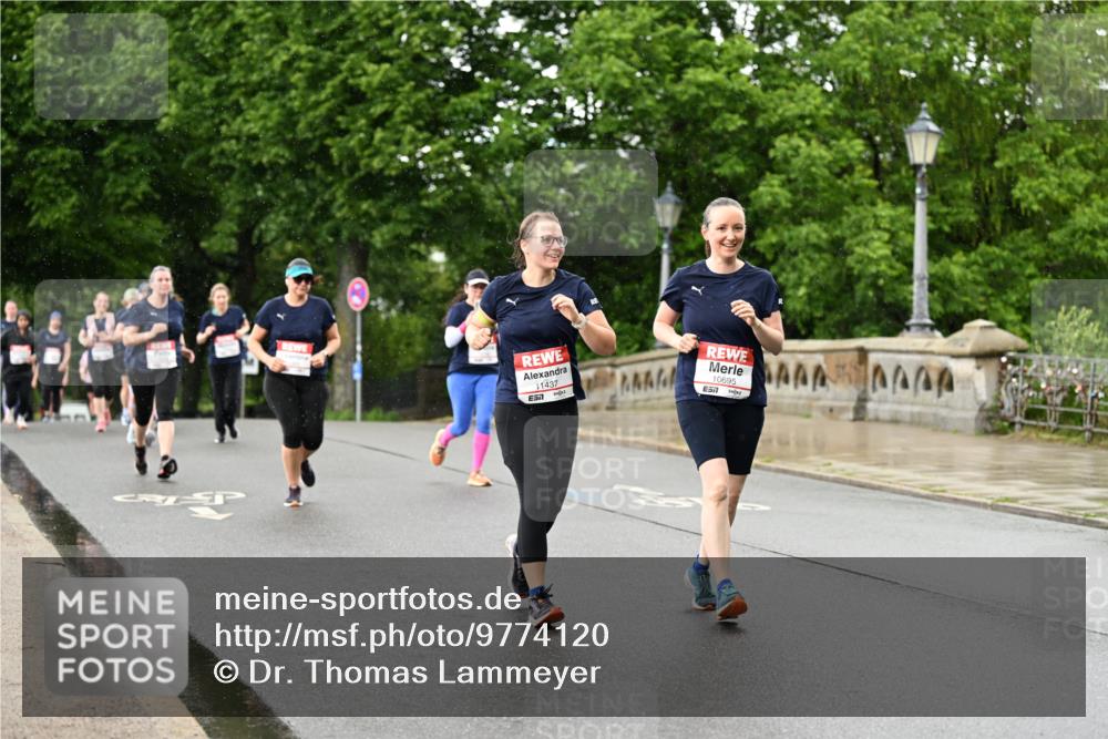14.06.2026 - REWE Women's Run Dr. Thomas Lammeyer http://msf.ph/oto/9774120 14.06.2026 09:54:09 Laufen 11437, 57, 10695, 7 meine-sportfotos.de