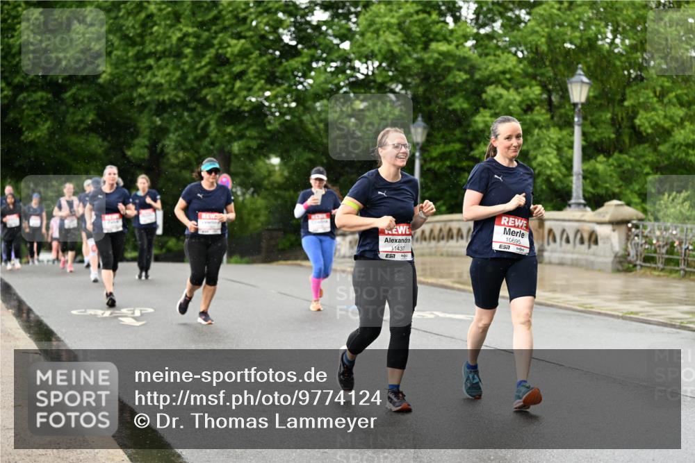 14.06.2026 - REWE Women's Run Dr. Thomas Lammeyer http://msf.ph/oto/9774124 14.06.2026 09:54:10 Laufen 11437, 10695, 57 meine-sportfotos.de