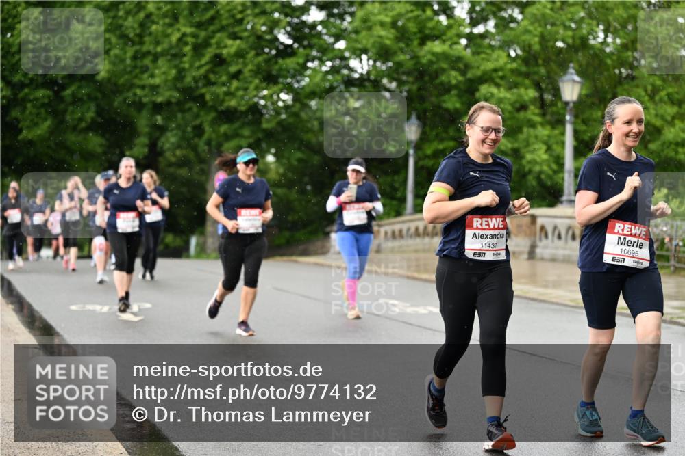 14.06.2026 - REWE Women's Run Dr. Thomas Lammeyer http://msf.ph/oto/9774132 14.06.2026 09:54:11 Laufen 11437, 222, 10695 meine-sportfotos.de