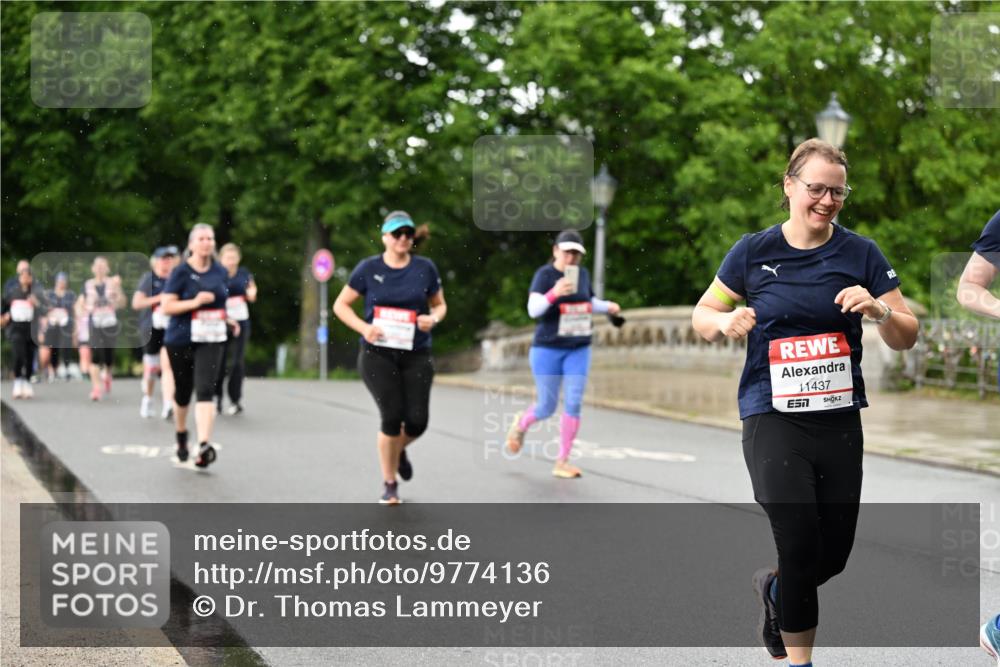 14.06.2026 - REWE Women's Run Dr. Thomas Lammeyer http://msf.ph/oto/9774136 14.06.2026 09:54:11 Laufen 11437 meine-sportfotos.de