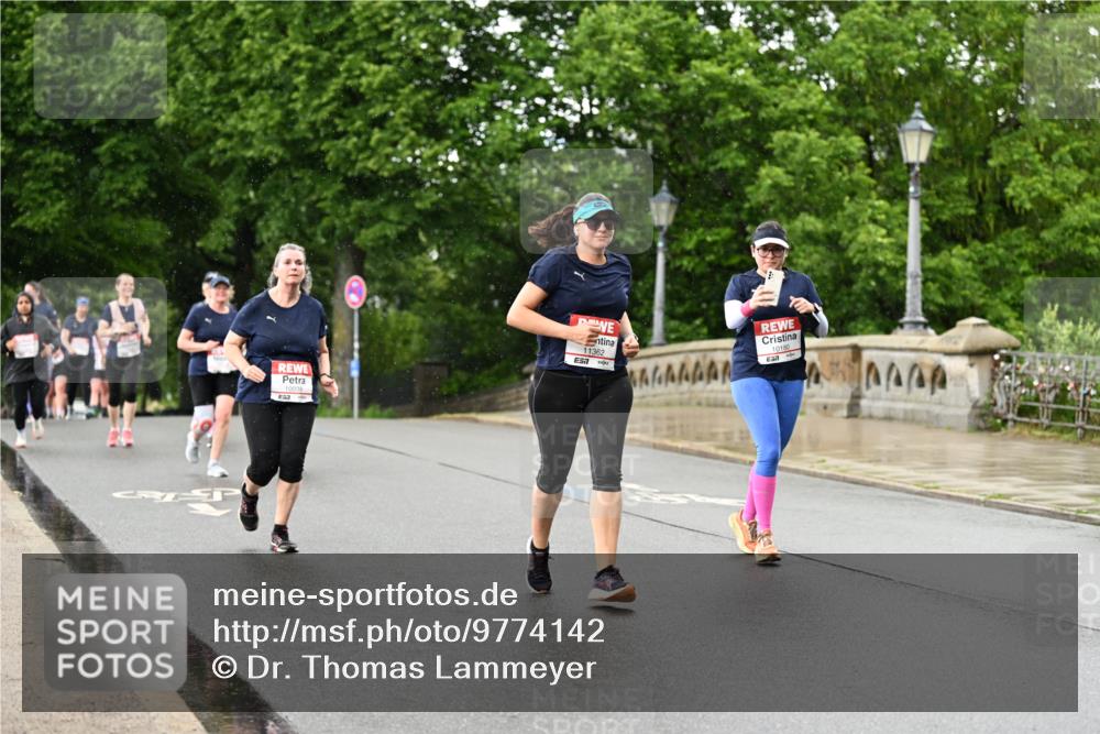 14.06.2026 - REWE Women's Run Dr. Thomas Lammeyer http://msf.ph/oto/9774142 14.06.2026 09:54:12 Laufen 10038, 11362, 57, 10180 meine-sportfotos.de