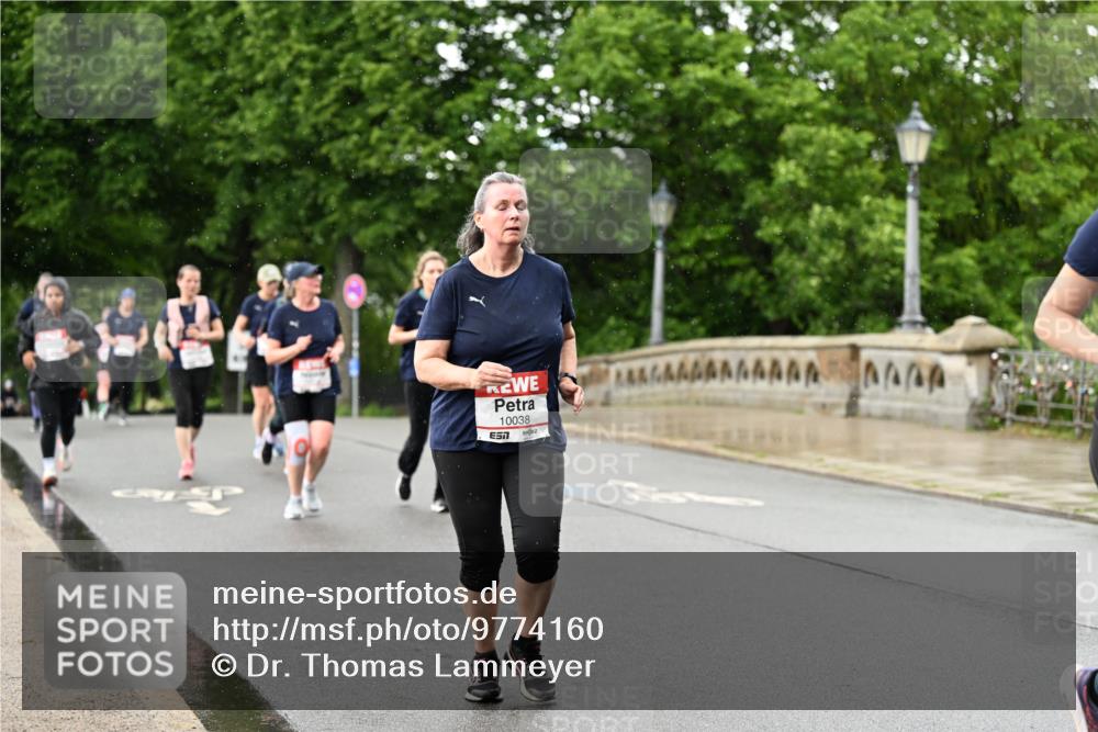 14.06.2026 - REWE Women's Run Dr. Thomas Lammeyer http://msf.ph/oto/9774160 14.06.2026 09:54:14 Laufen 10038 meine-sportfotos.de