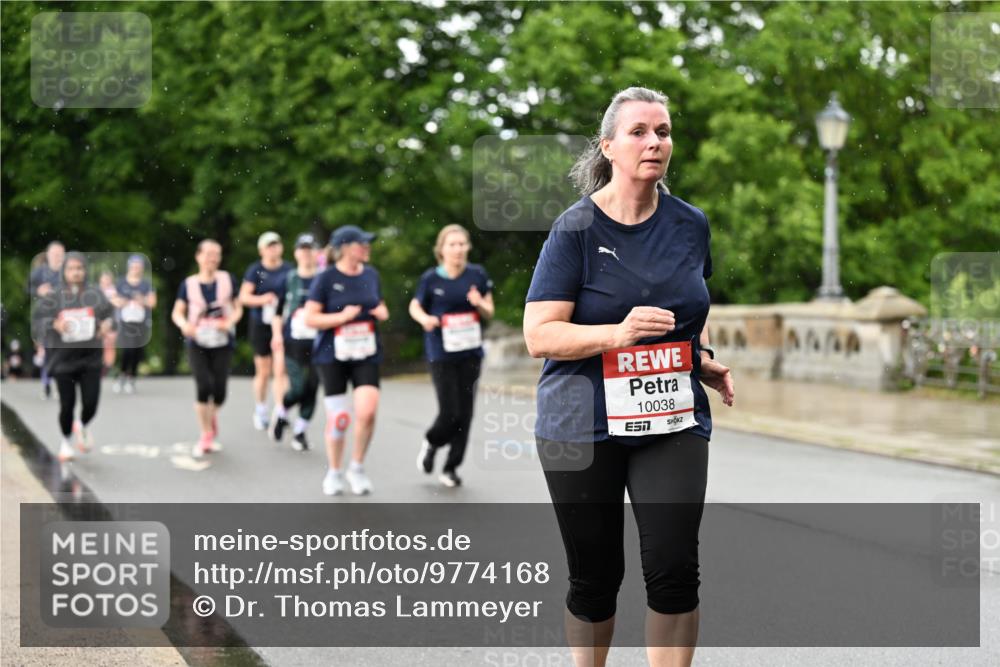 14.06.2026 - REWE Women's Run Dr. Thomas Lammeyer http://msf.ph/oto/9774168 14.06.2026 09:54:15 Laufen 10038 meine-sportfotos.de