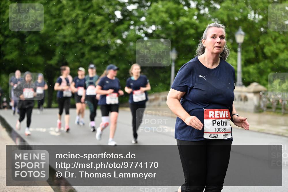 14.06.2026 - REWE Women's Run Dr. Thomas Lammeyer http://msf.ph/oto/9774170 14.06.2026 09:54:15 Laufen 10038, 7 meine-sportfotos.de
