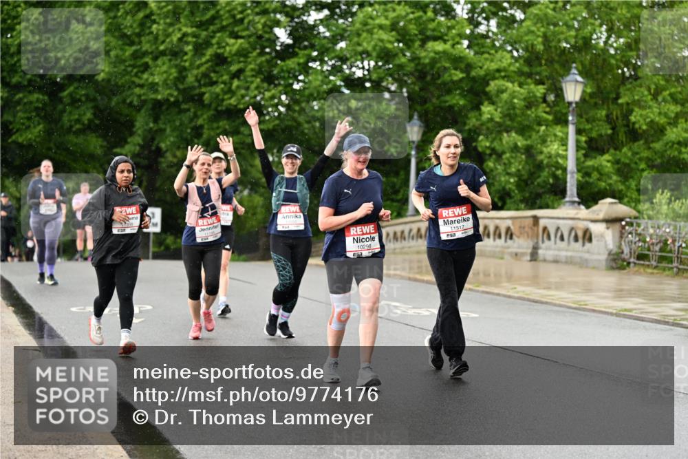 14.06.2026 - REWE Women's Run Dr. Thomas Lammeyer http://msf.ph/oto/9774176 14.06.2026 09:54:16 Laufen 10298, 11317 meine-sportfotos.de