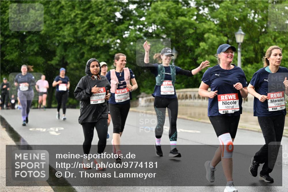14.06.2026 - REWE Women's Run Dr. Thomas Lammeyer http://msf.ph/oto/9774181 14.06.2026 09:54:17 Laufen 11398, 37, 11195, 10298, 11317, 7 meine-sportfotos.de