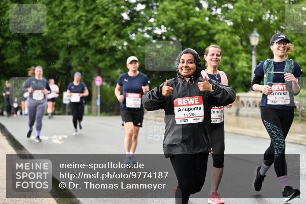 14.06.2026 - REWE Women's Run Dr. Thomas Lammeyer http://msf.ph/oto/9774187 14.06.2026 09:54:19 Laufen 11398, 7, 11195, 10550, 657 meine-sportfotos.de
