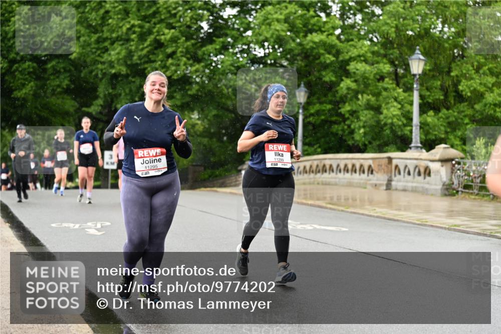 14.06.2026 - REWE Women's Run Dr. Thomas Lammeyer http://msf.ph/oto/9774202 14.06.2026 09:54:22 Laufen 11295, 37, 11299 meine-sportfotos.de