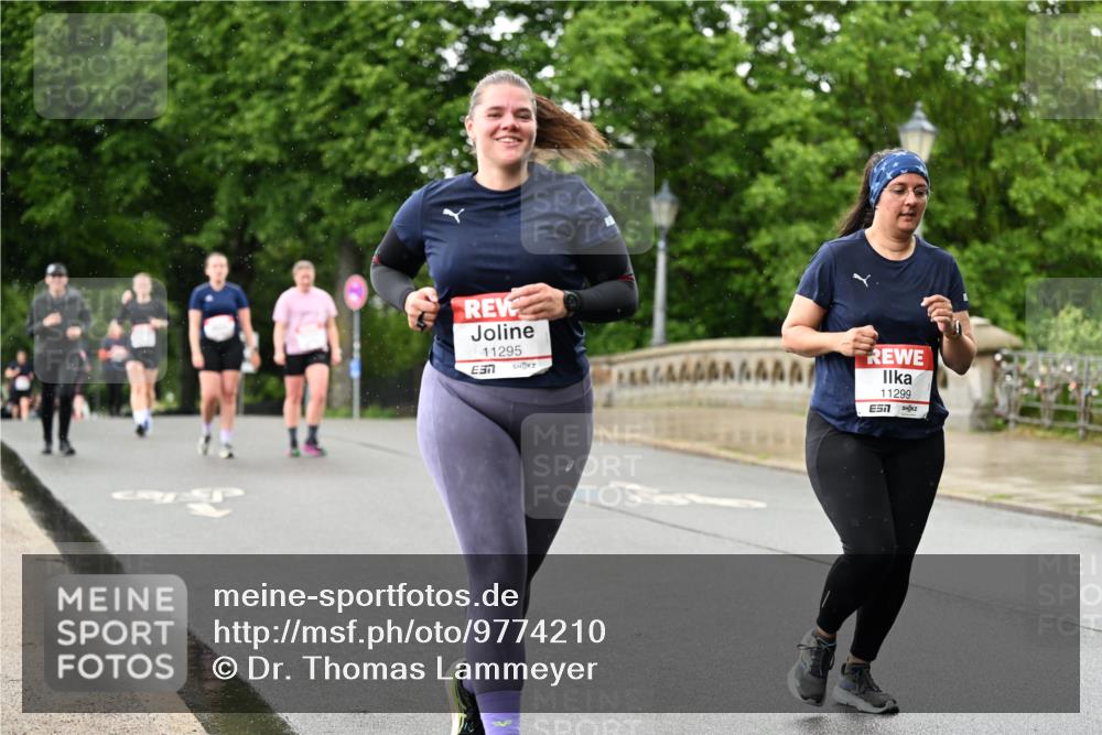 14.06.2026 - REWE Women's Run Dr. Thomas Lammeyer http://msf.ph/oto/9774210 14.06.2026 09:54:23 Laufen 11295, 7, 11299, 7 meine-sportfotos.de
