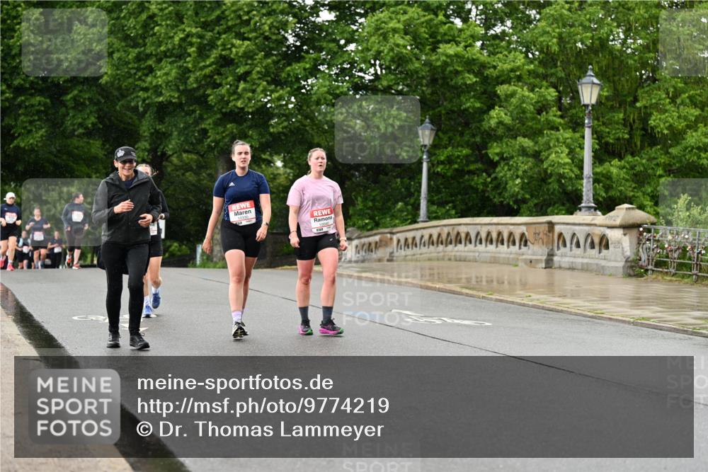 14.06.2026 - REWE Women's Run Dr. Thomas Lammeyer http://msf.ph/oto/9774219 14.06.2026 09:54:26 Laufen 10040 meine-sportfotos.de
