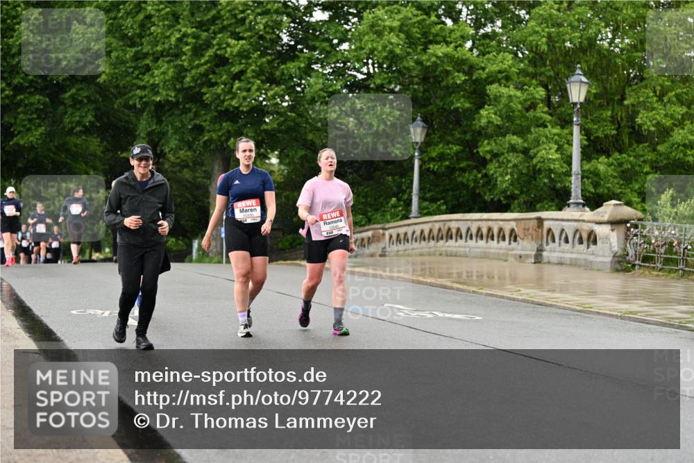 14.06.2026 - REWE Women's Run Dr. Thomas Lammeyer http://msf.ph/oto/9774222 14.06.2026 09:54:27 Laufen 10330 meine-sportfotos.de