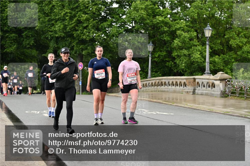 14.06.2026 - REWE Women's Run Dr. Thomas Lammeyer http://msf.ph/oto/9774230 14.06.2026 09:54:27 Laufen 10040 meine-sportfotos.de
