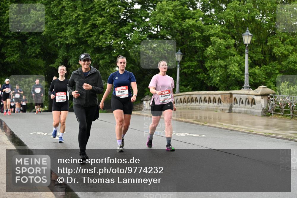 14.06.2026 - REWE Women's Run Dr. Thomas Lammeyer http://msf.ph/oto/9774232 14.06.2026 09:54:28 Laufen 10330, 10040 meine-sportfotos.de