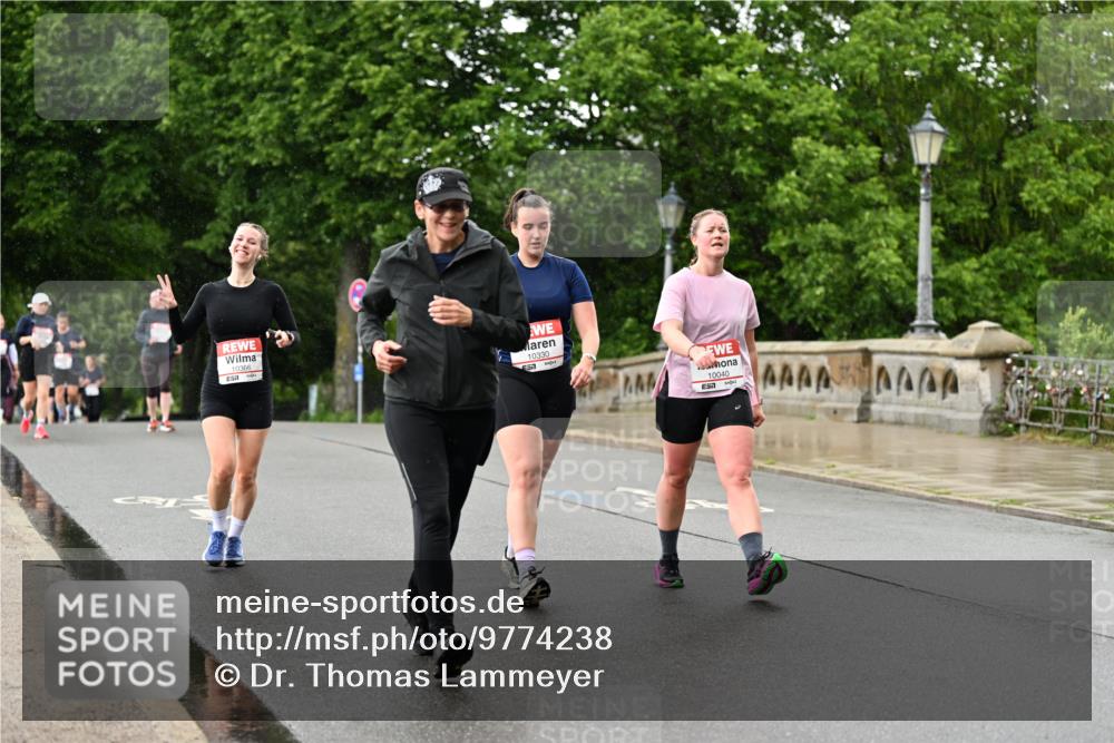 14.06.2026 - REWE Women's Run Dr. Thomas Lammeyer http://msf.ph/oto/9774238 14.06.2026 09:54:28 Laufen 10366, 10330, 10040 meine-sportfotos.de